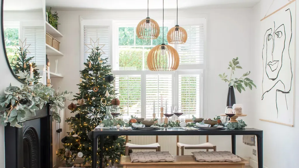 Budget-Friendly-Decoration-Ideas 13 Best Christmas Decoration Ideas for Home (2023)